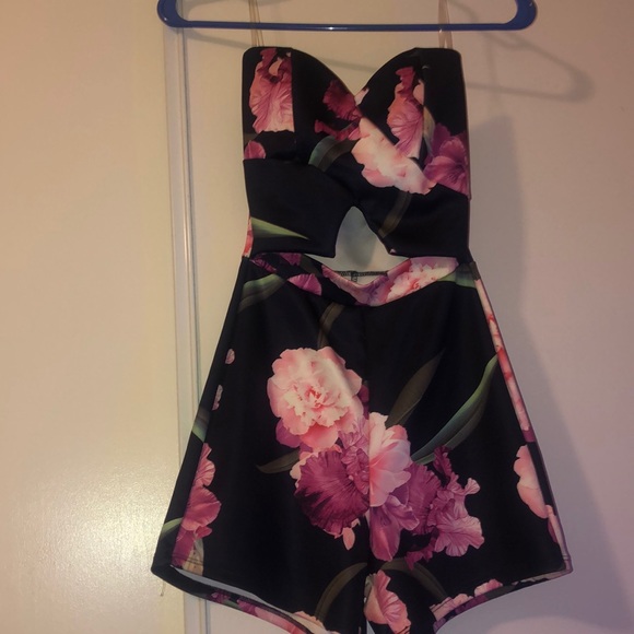 Romper - Picture 4 of 4